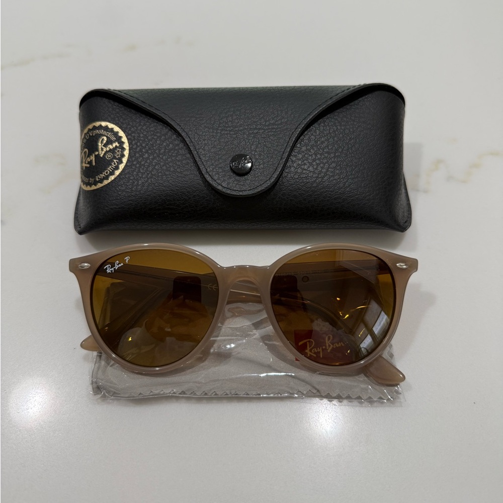 Women’s RayBan Sunglasses